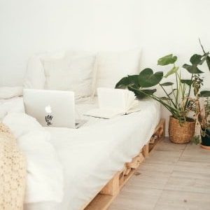 morning routine-makeup bed