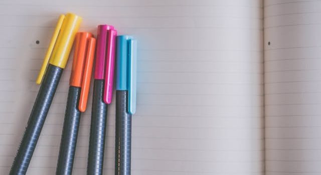 pantsing vs plotting - pens - paper