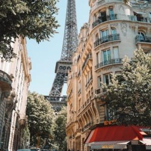Paris, FR: Where Romance Meets Art & Elegance (City Series)