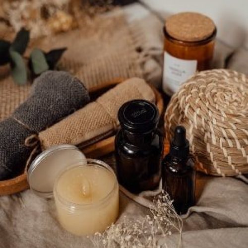 8 Incredibly Useful Winter Skincare Tips For Dry Weather