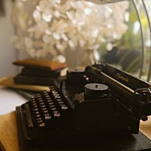 8 Awesome Tips On How To Write Engaging Dialogue That Feels Real